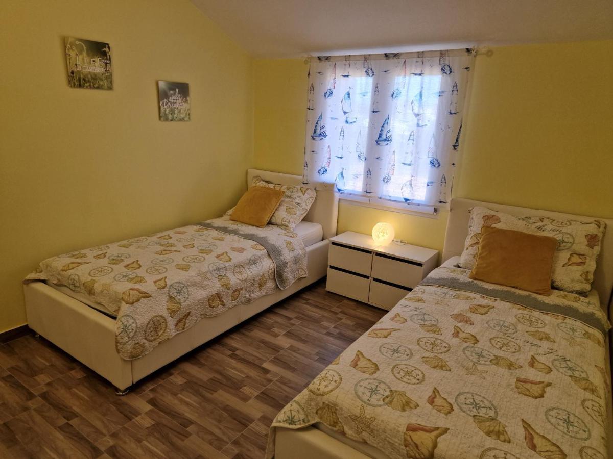 Apartments Marija Vir Dış mekan fotoğraf