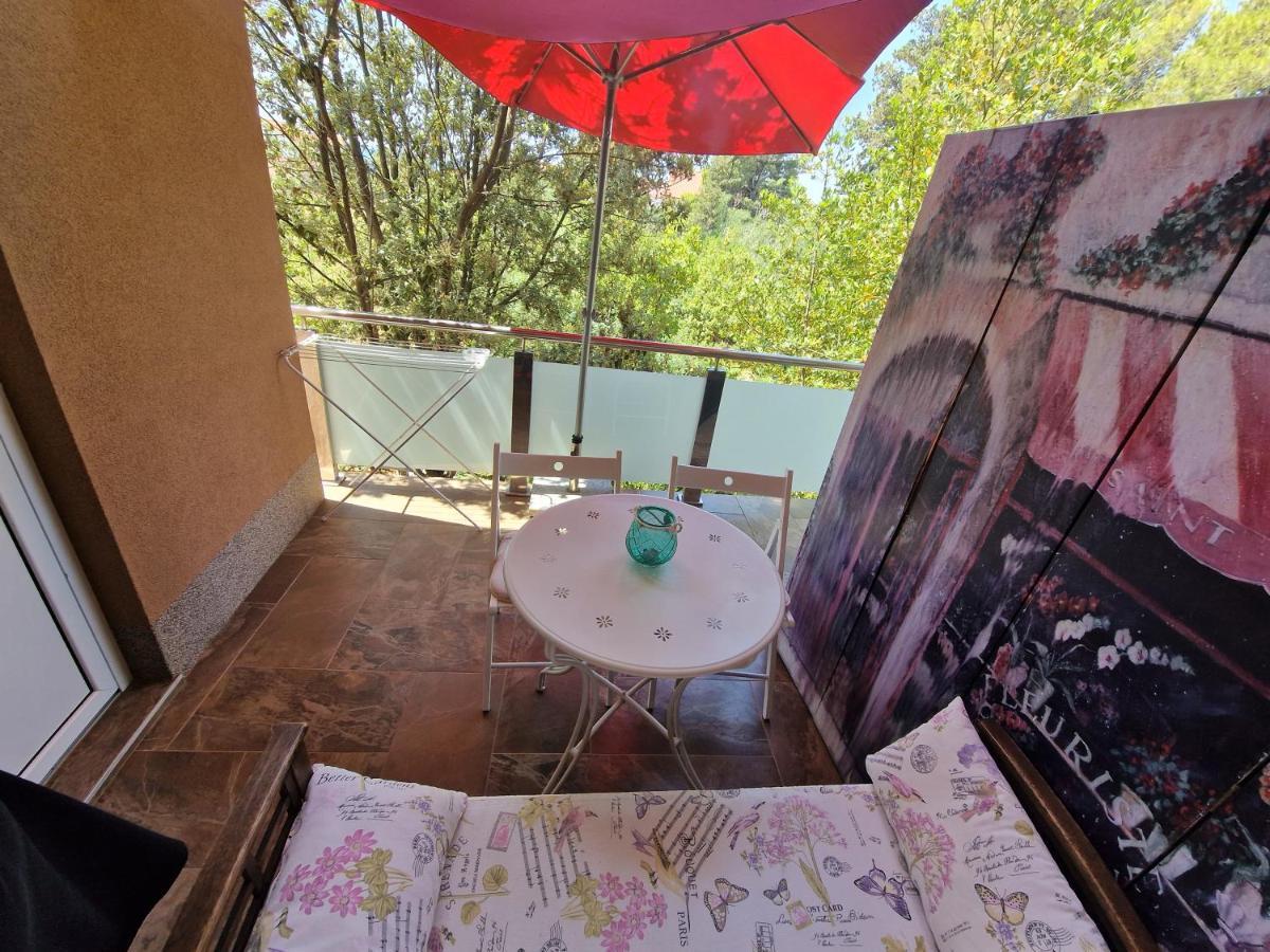 Apartments Marija Vir Dış mekan fotoğraf