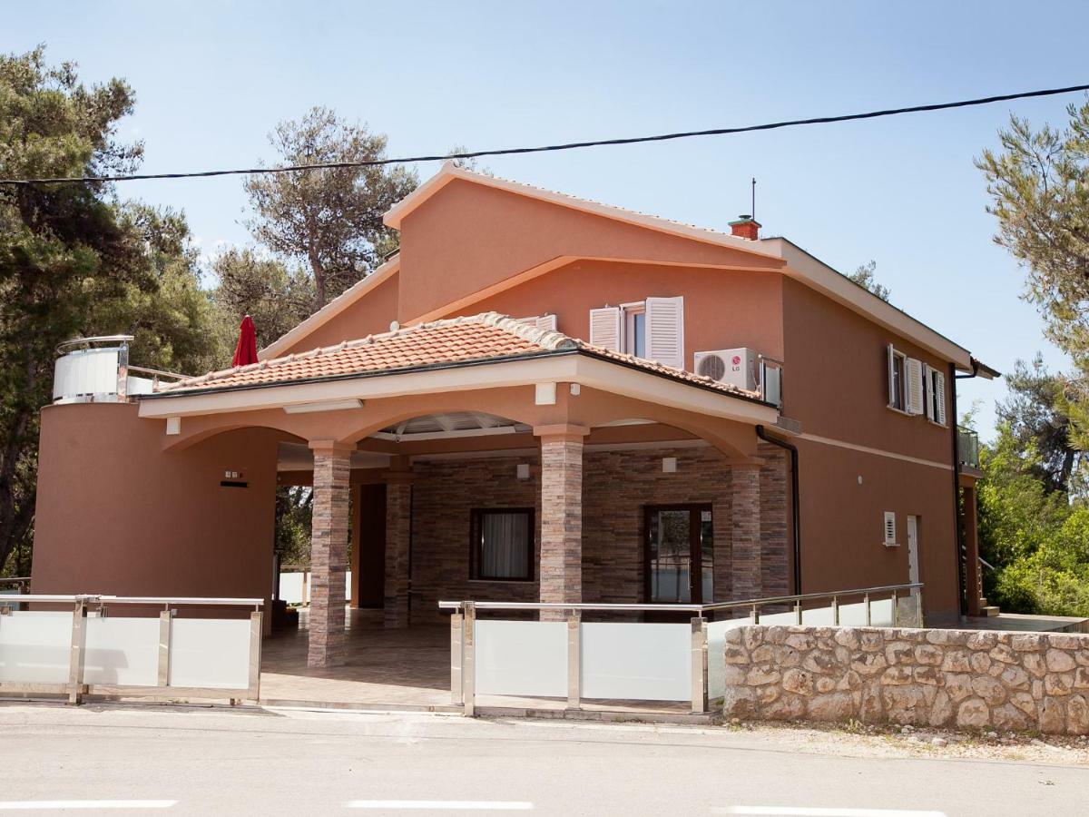 Apartments Marija Vir Dış mekan fotoğraf